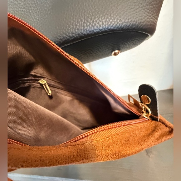 Black Satchel Faux Leather Bag - Picture 12 of 13